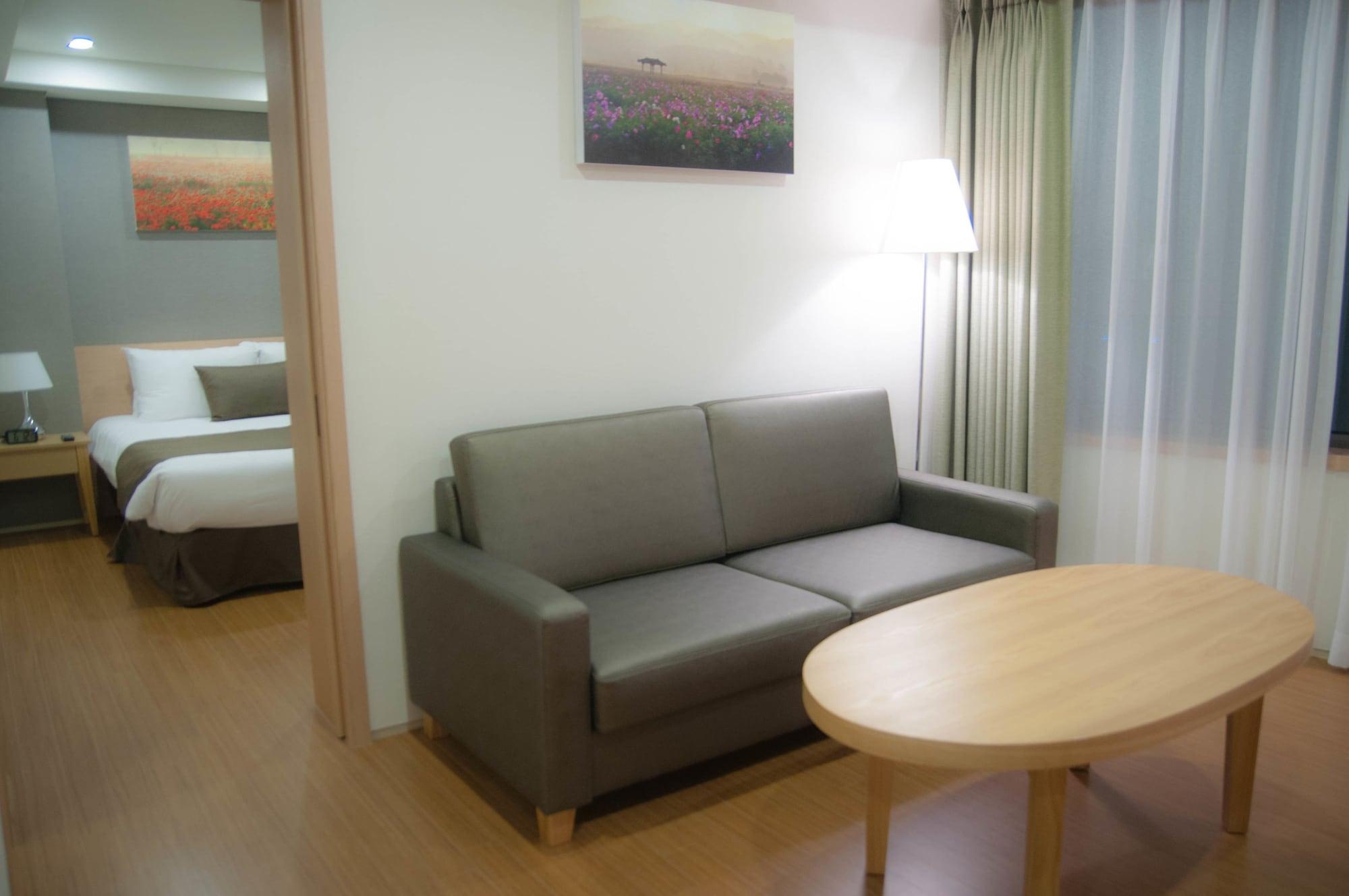 Benikea Jungmun Hotel Seogwipo Eksteriør billede